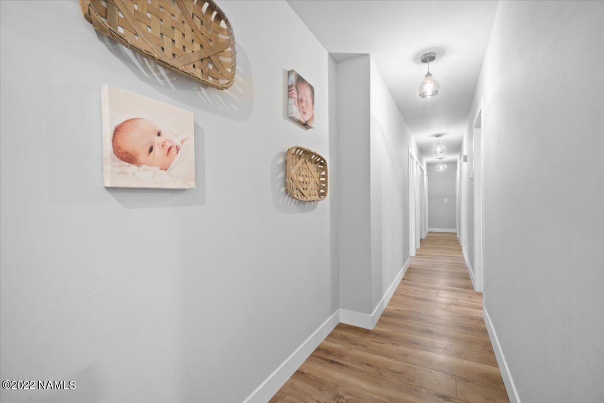 3920 North Paradise Road Flagstaff, AZ 86004 - Photo 29 of 69 36-Hallway