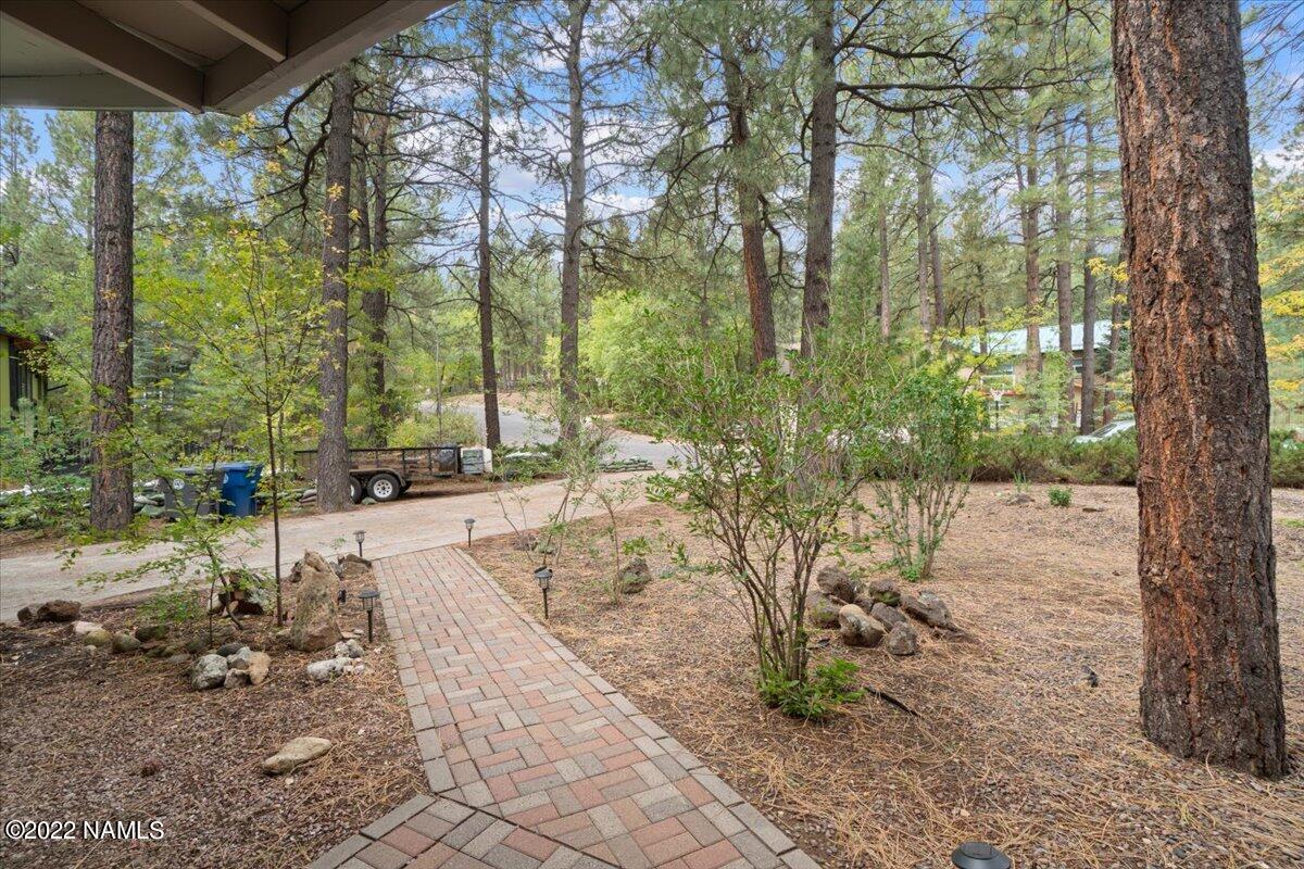 3920 North Paradise Road Flagstaff, AZ 86004 - Photo 7 of 69 14-Entry