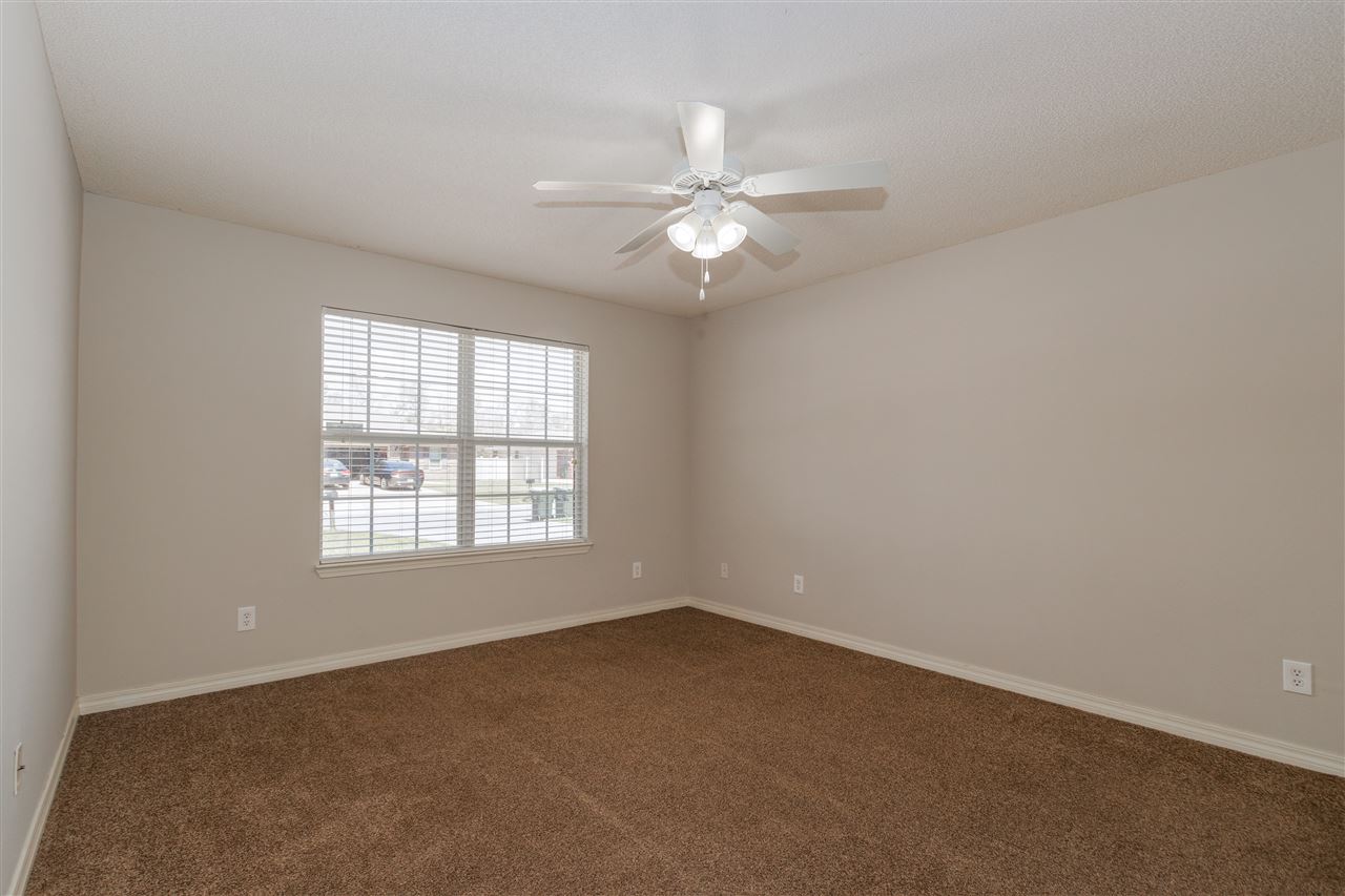 8809 Bluebell Street Milton, FL 32583 - Photo 5 of 40