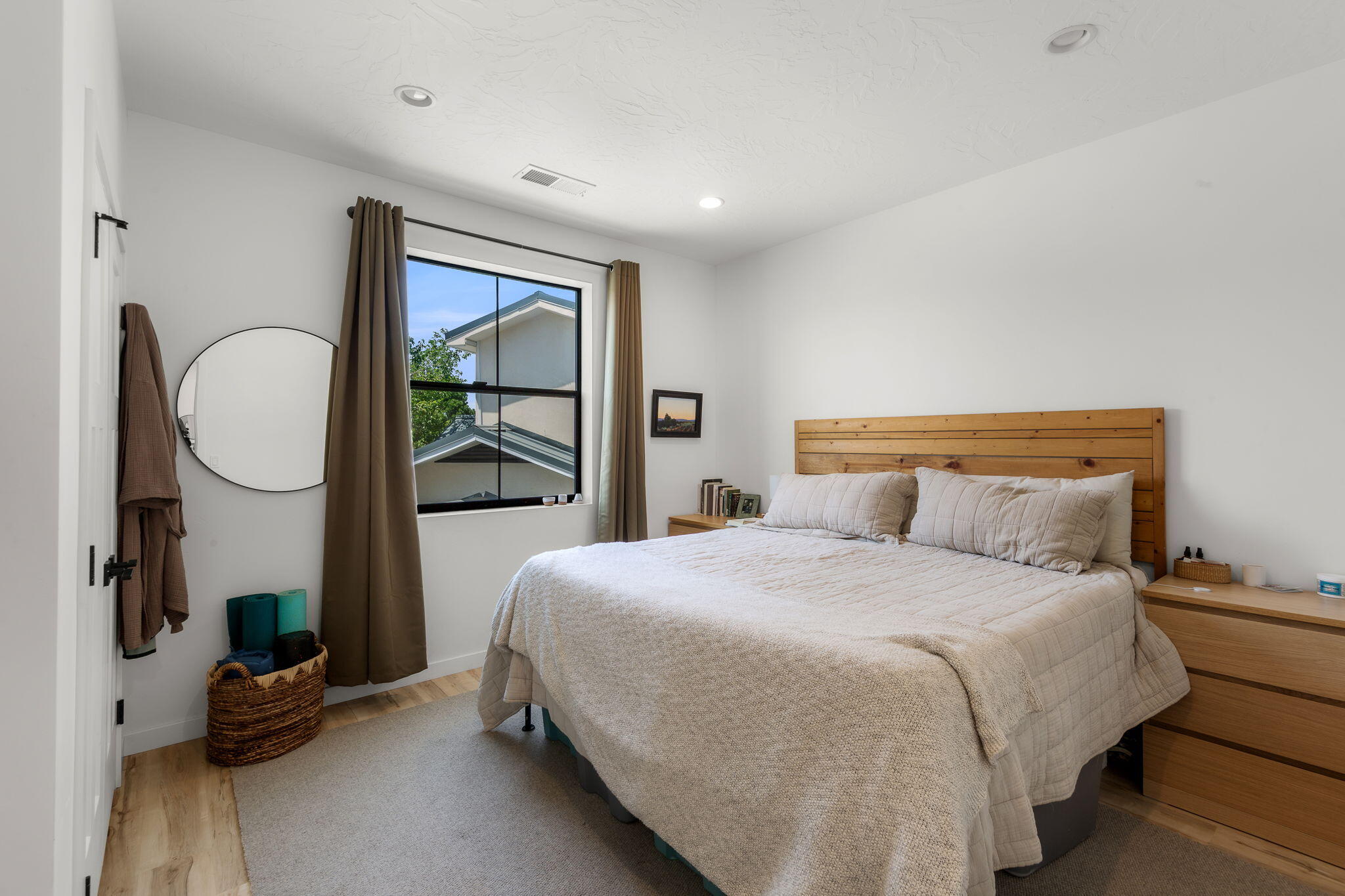 558 Del Mar Drive St. George, UT 84790 - Photo 55 of 74 apartment bedroom 7, second level