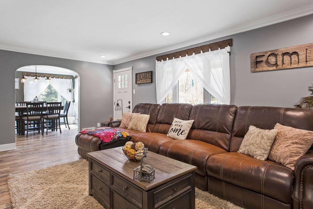 1907 Kings Chapel Road New Castle, PA 16105 - Photo 5 of 24 Gallery Image 5