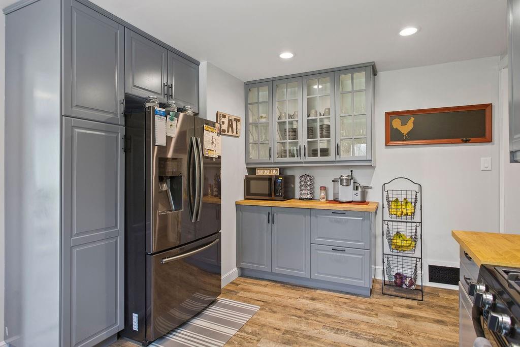 1907 Kings Chapel Road New Castle, PA 16105 - Photo 9 of 24 Gallery Image 9