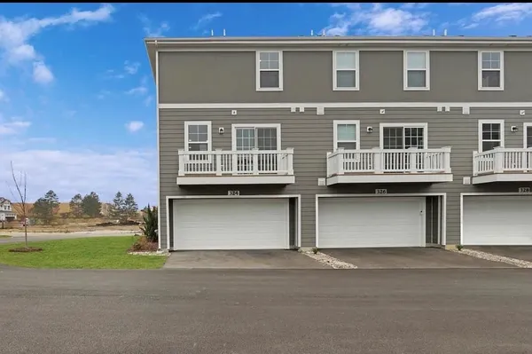 $3,500 | 324 Basin Court, St. Charles, IL 60174