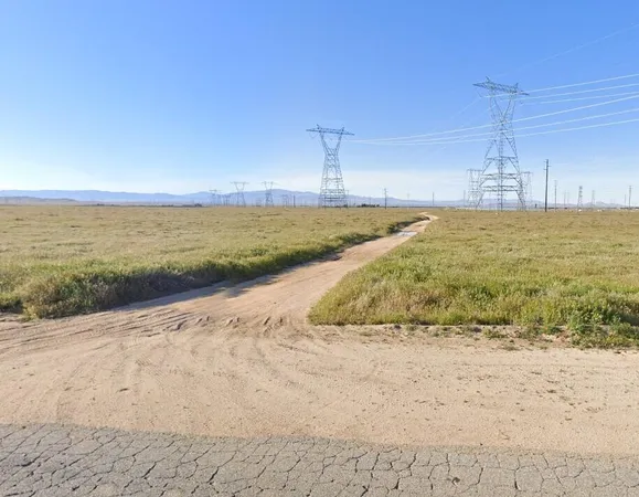 $6,500 | I9 98th Street West, Lancaster, CA 93536