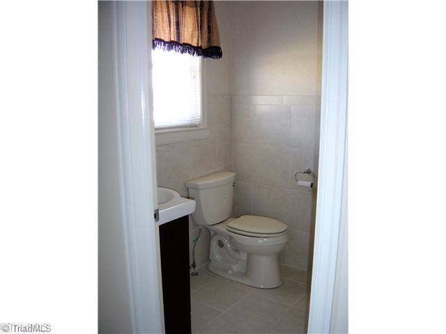 5421 Ridge Road Lexington, NC 27295 - Photo 11 of 15 Master Bath/Spa.