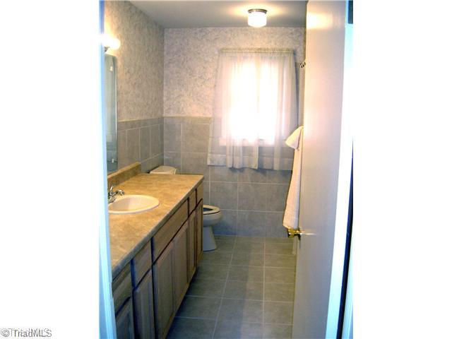 5421 Ridge Road Lexington, NC 27295 - Photo 12 of 15 Other Bath.