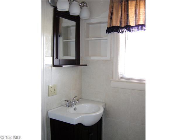 5421 Ridge Road Lexington, NC 27295 - Photo 10 of 15 Master Bath/Spa.