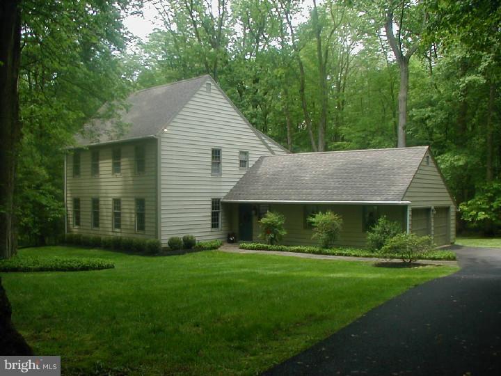 871 Deer Crossing Road West Chester, PA 19382 - Photo 1 of 16 Gallery Image 1