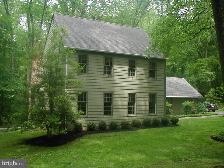 871 Deer Crossing Road West Chester, PA 19382 - Photo 2 of 16 Gallery Image 2