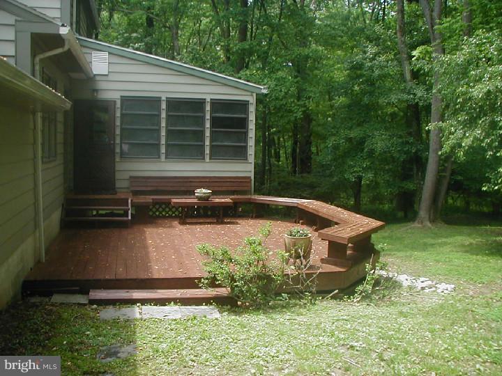 871 Deer Crossing Road West Chester, PA 19382 - Photo 4 of 16 Deck