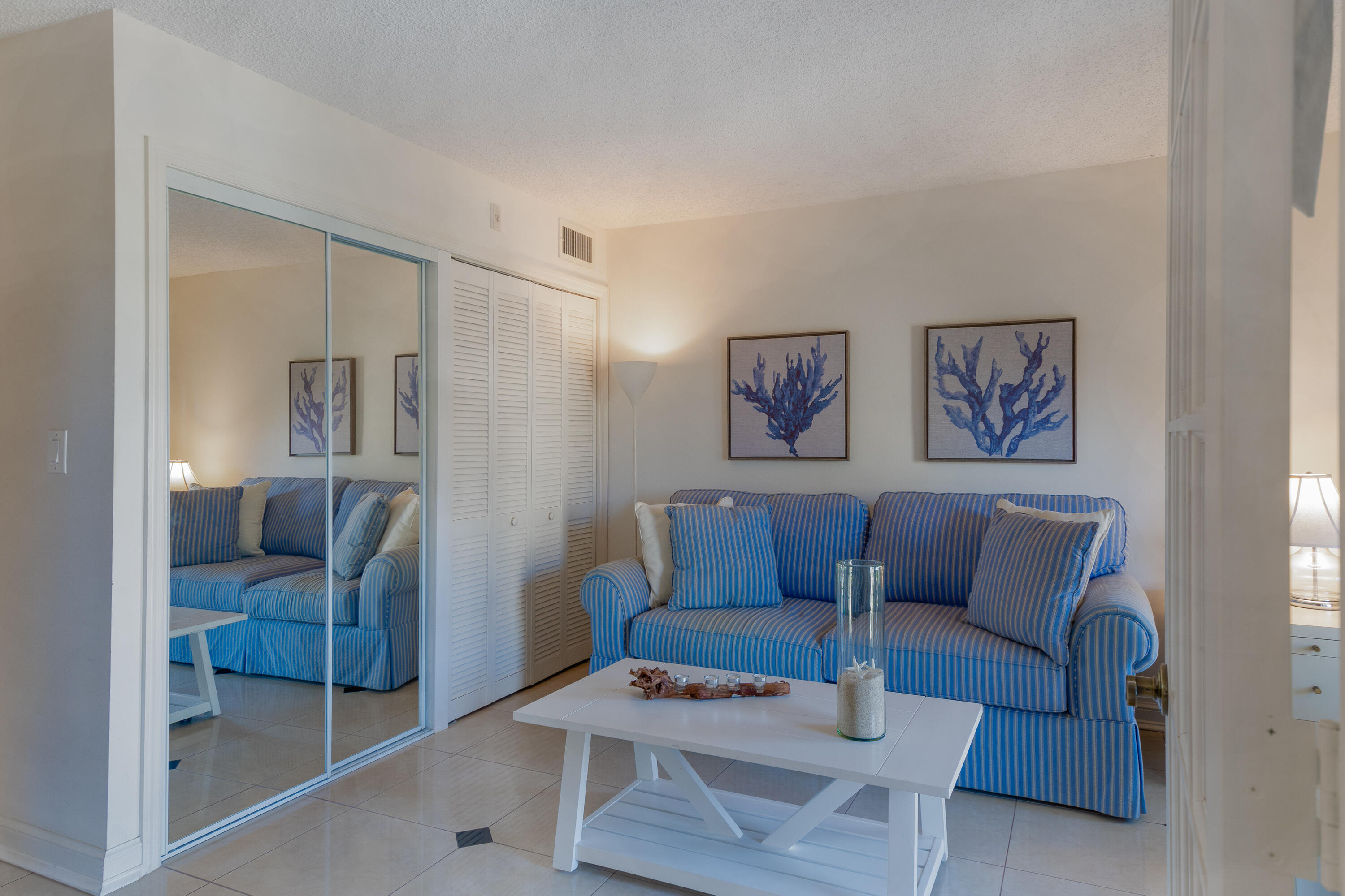 951 De Soto Road, Unit 427 Boca Raton, FL 33432 - Photo 9 of 44 a living room with furniture