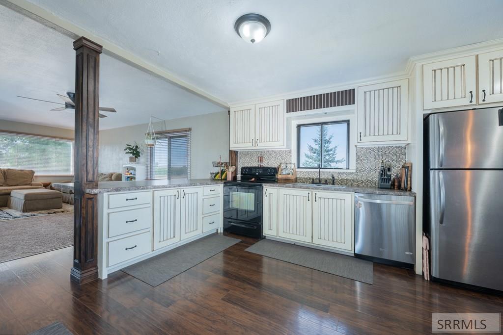 498 East River Road Firth, ID 83236 - Photo 19 of 27