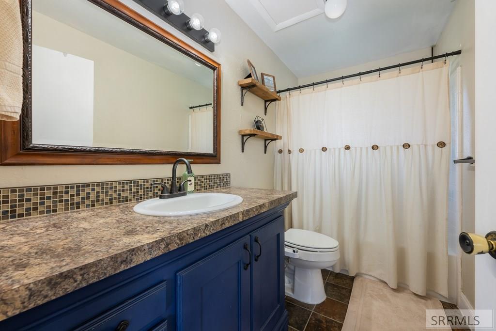 498 East River Road Firth, ID 83236 - Photo 9 of 27