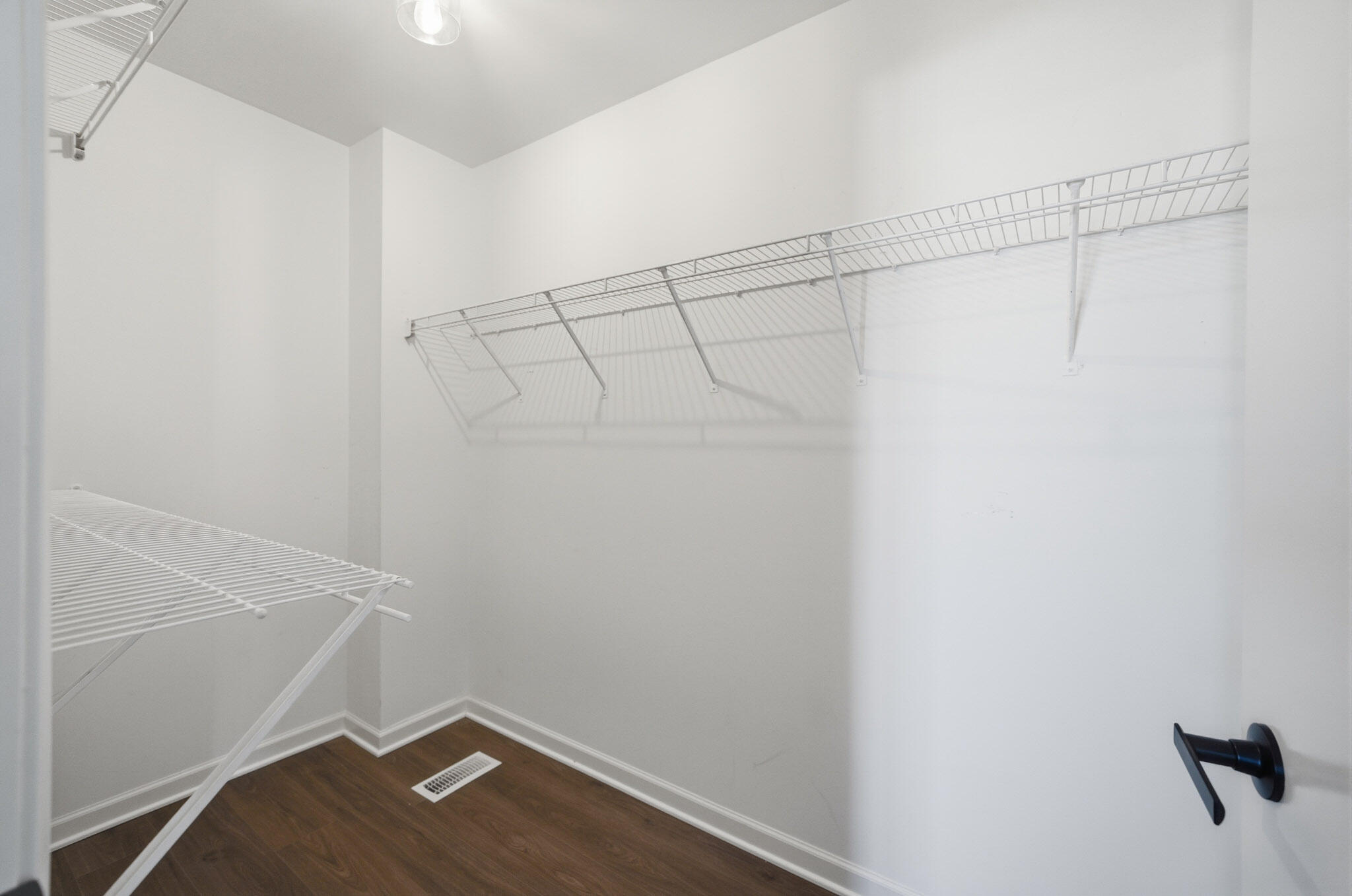 1710 Beech Drive Crown Point, IN 46307 - Photo 13 of 18 2048x1357