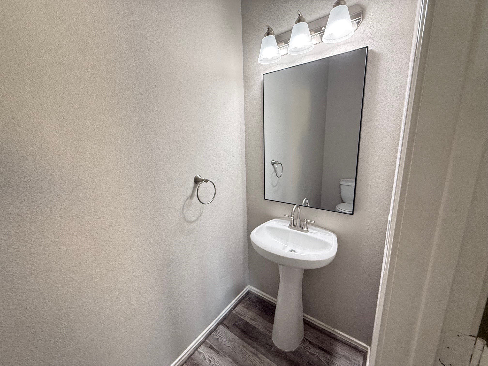 914 Whispering Winds Court Baytown, TX 77521 - Photo 14 of 33