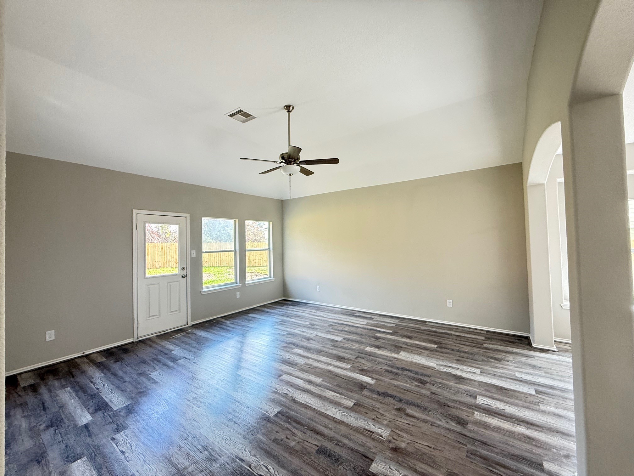 914 Whispering Winds Court Baytown, TX 77521 - Photo 19 of 33