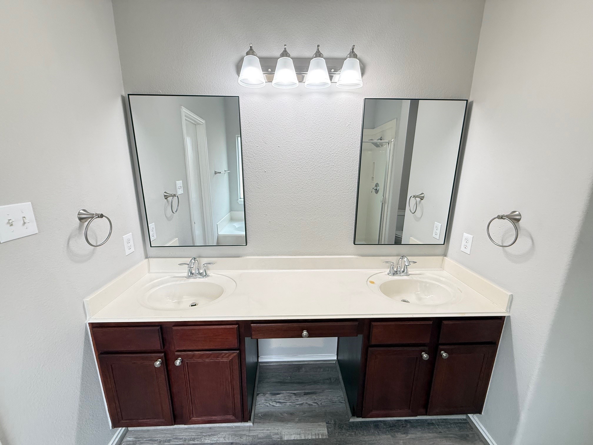 914 Whispering Winds Court Baytown, TX 77521 - Photo 24 of 33