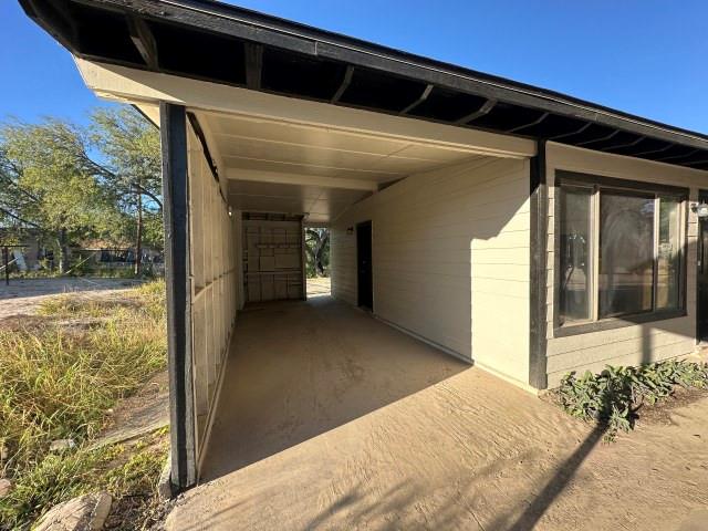 337-339 Long Drive Del Rio, TX 78840 - Photo 3 of 17