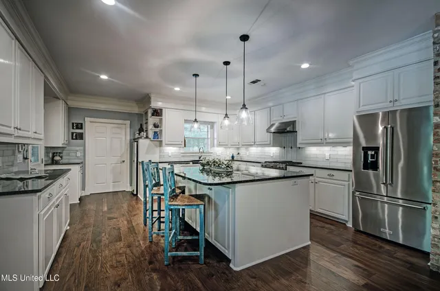 $749,900 | 6478 Grants Ferry Road, Brandon, MS 39047