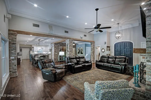 $749,900 | 6478 Grants Ferry Road, Brandon, MS 39047