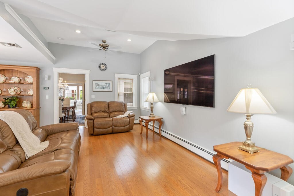 85 Lawrence Road Medford, MA 02155 - Photo 17 of 33