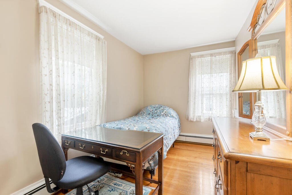 85 Lawrence Road Medford, MA 02155 - Photo 23 of 33