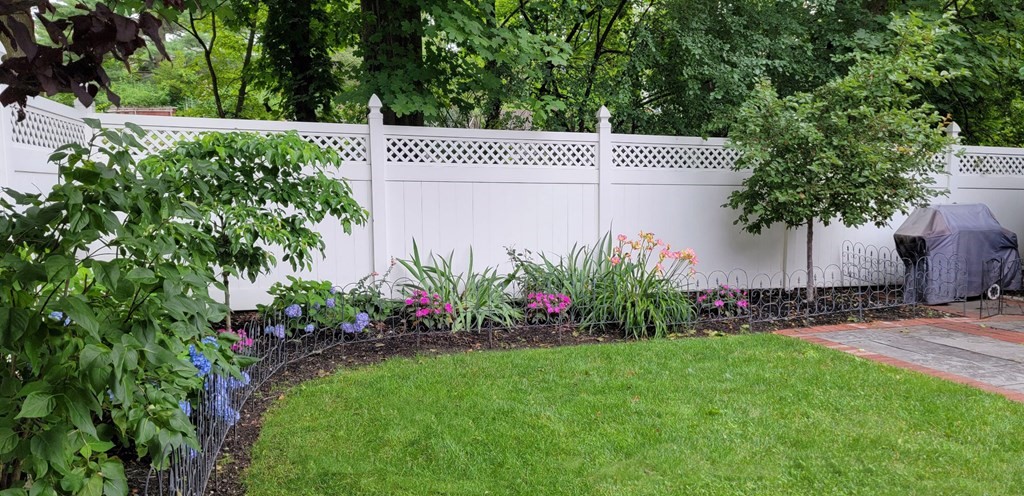 85 Lawrence Road Medford, MA 02155 - Photo 29 of 33