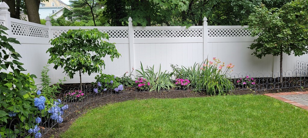 85 Lawrence Road Medford, MA 02155 - Photo 30 of 33