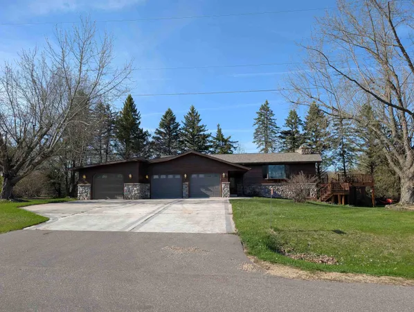 $449,900 | 8110 Ritchie Lane, New London, WI 54961