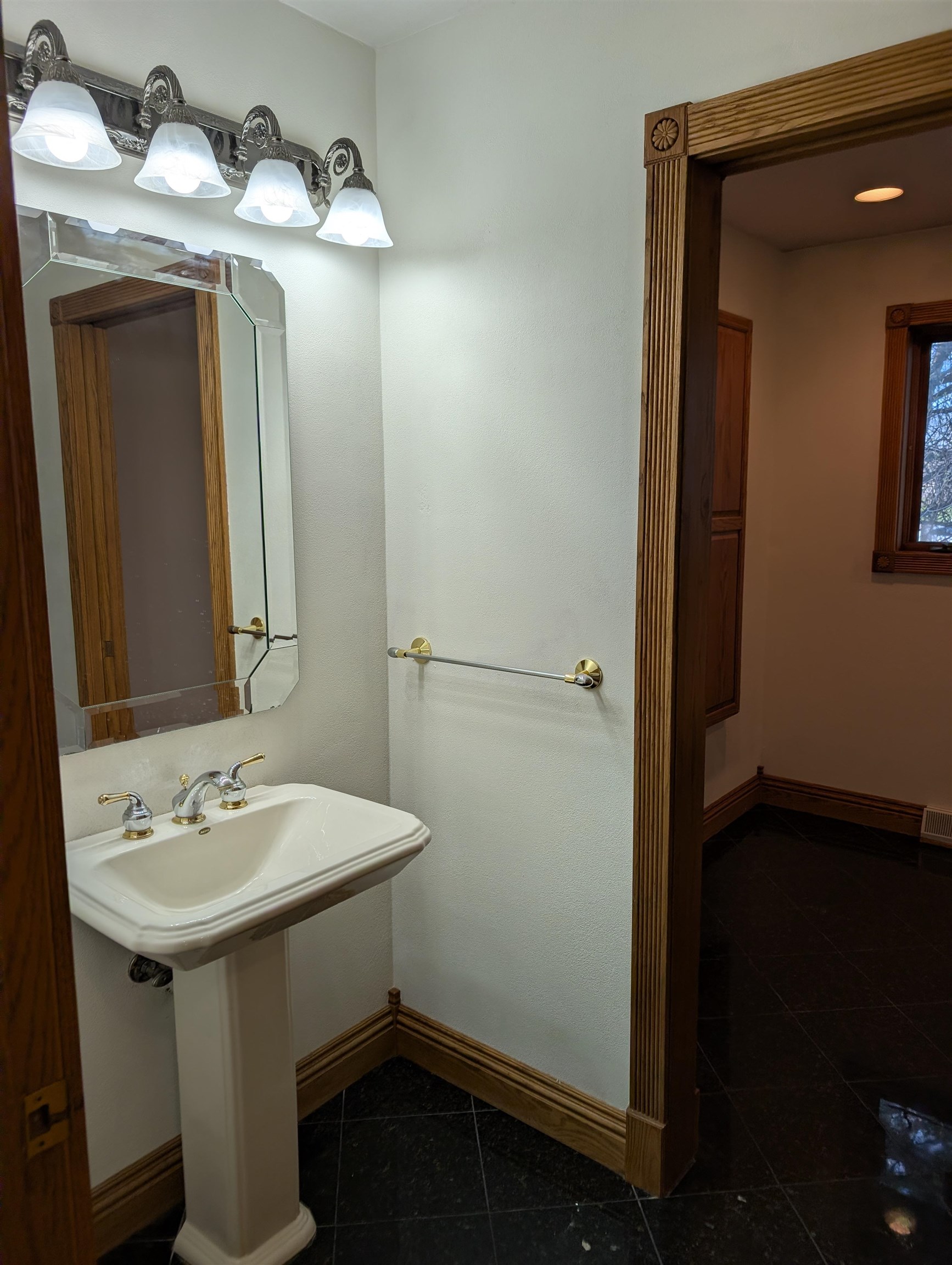 8110 Ritchie Lane New London, WI 54961 - Photo 19 of 32