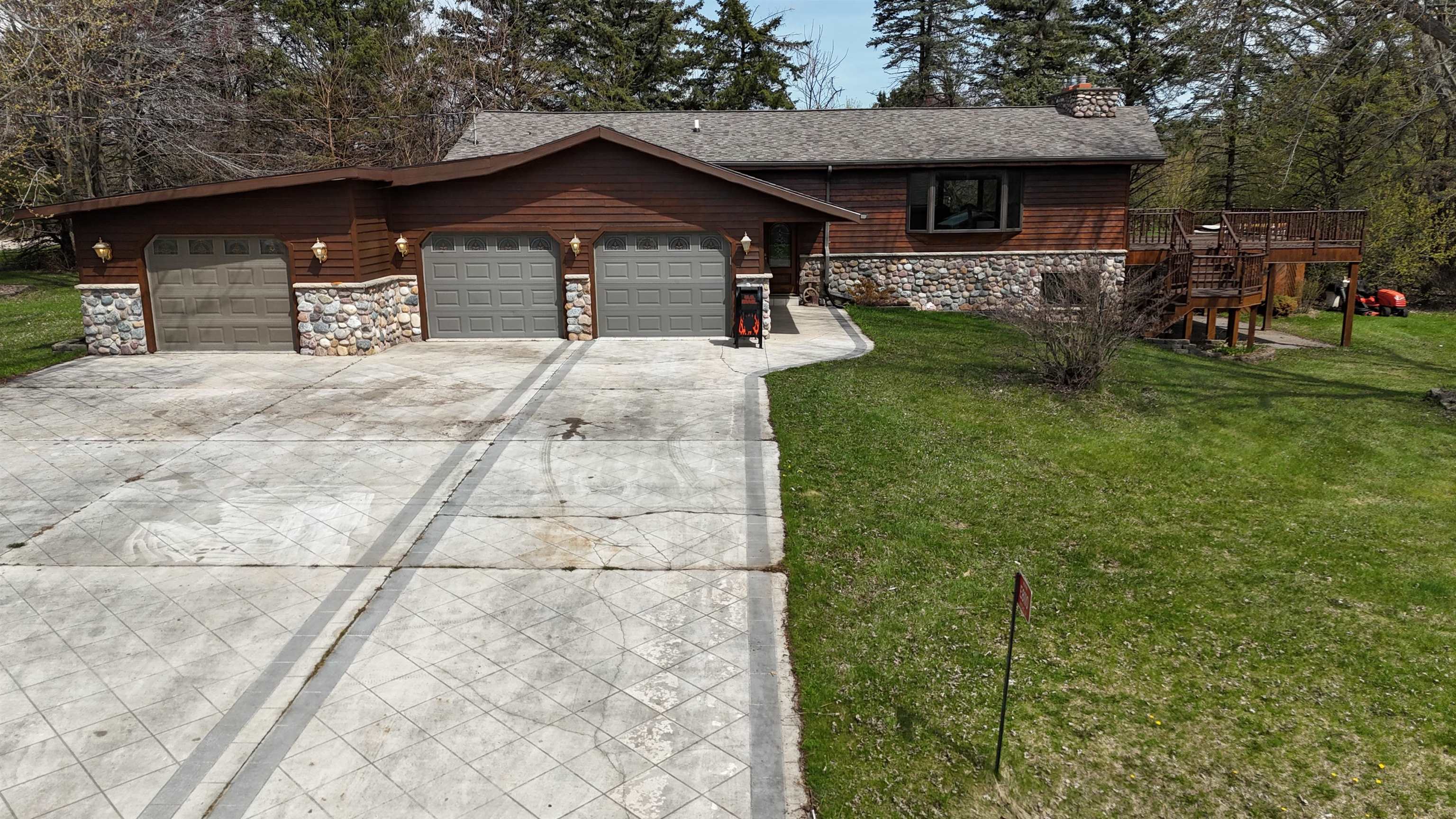 8110 Ritchie Lane New London, WI 54961 - Photo 7 of 32