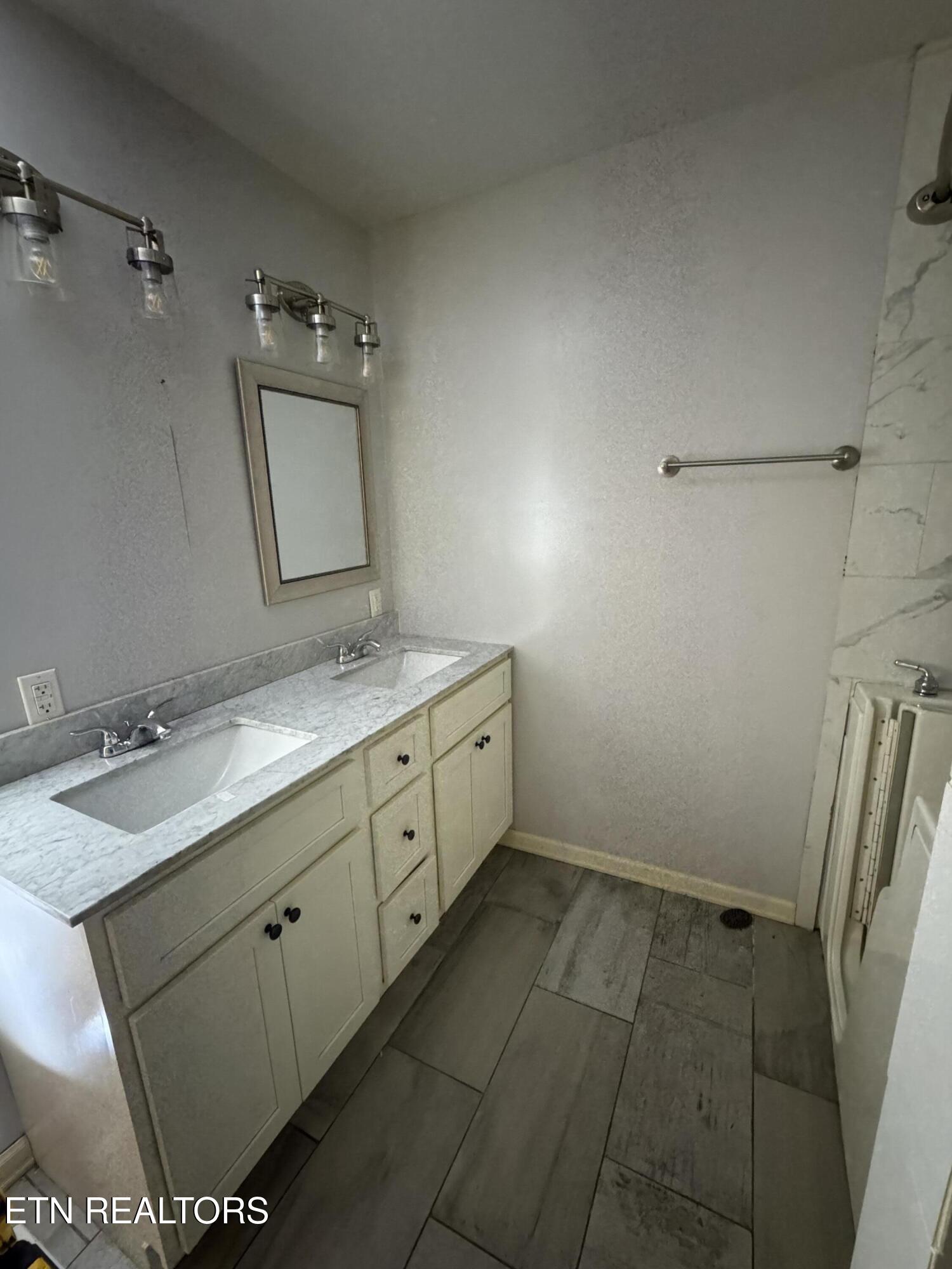 318 Ped Road Winfield, TN 37892 - Photo 14 of 36 IMG_3069