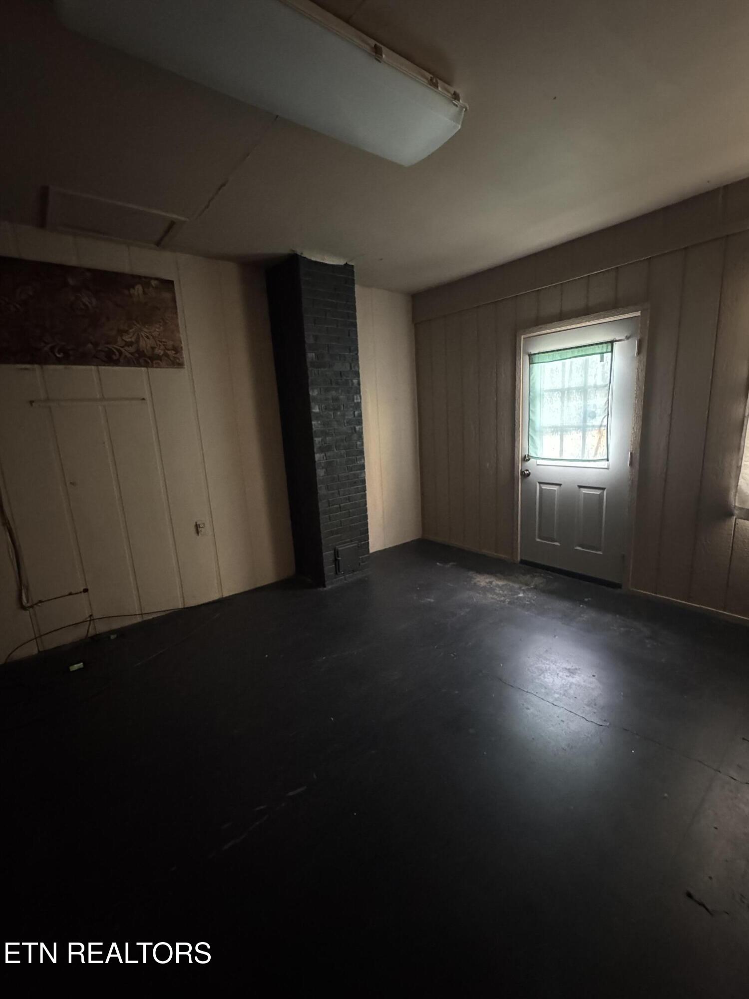 318 Ped Road Winfield, TN 37892 - Photo 19 of 36 IMG_3075