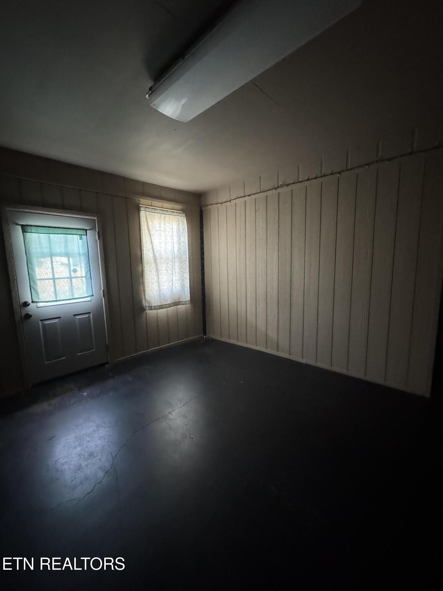 318 Ped Road Winfield, TN 37892 - Photo 22 of 36 IMG_3078