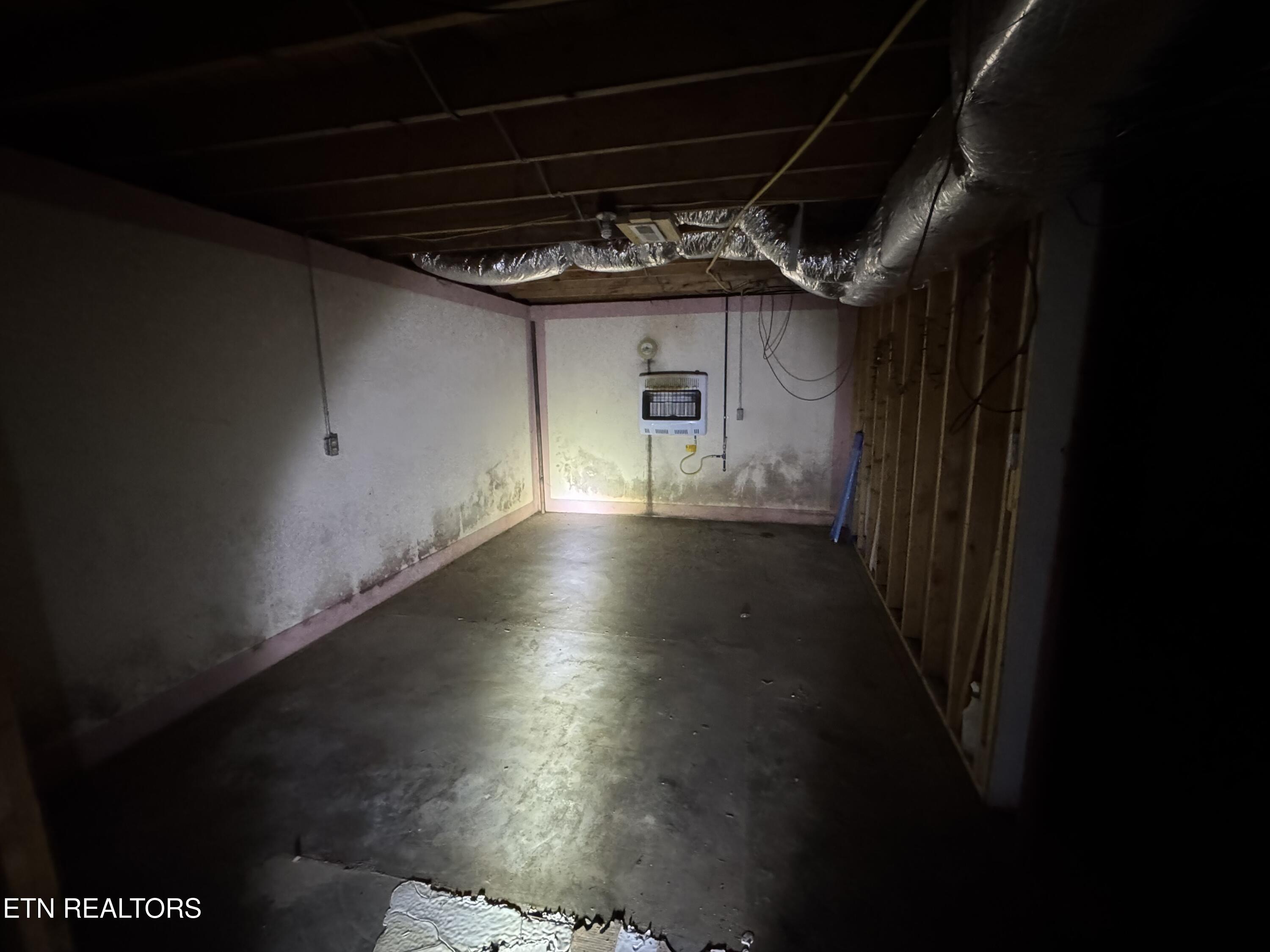 318 Ped Road Winfield, TN 37892 - Photo 29 of 36 IMG_3085