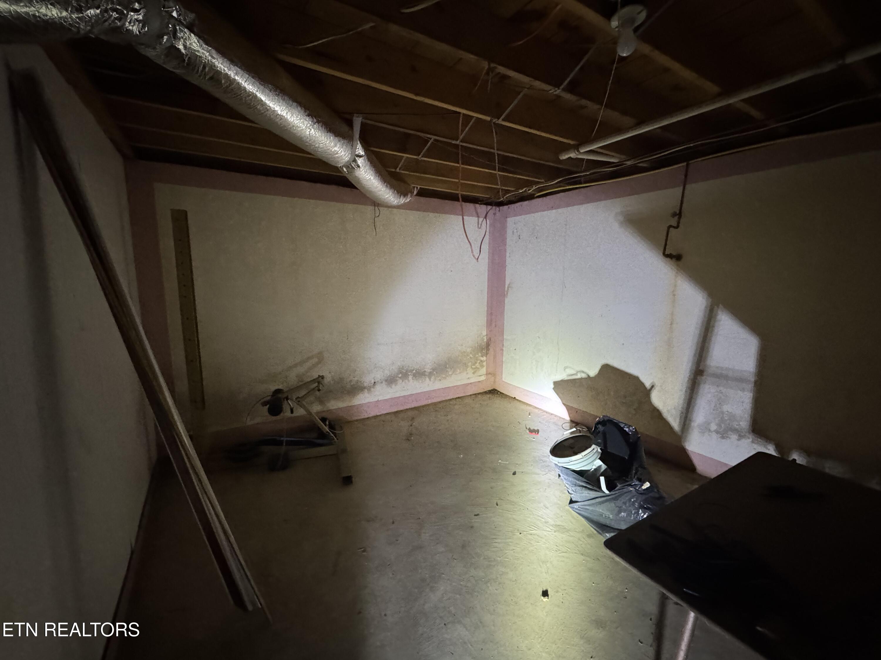 318 Ped Road Winfield, TN 37892 - Photo 30 of 36 IMG_3086