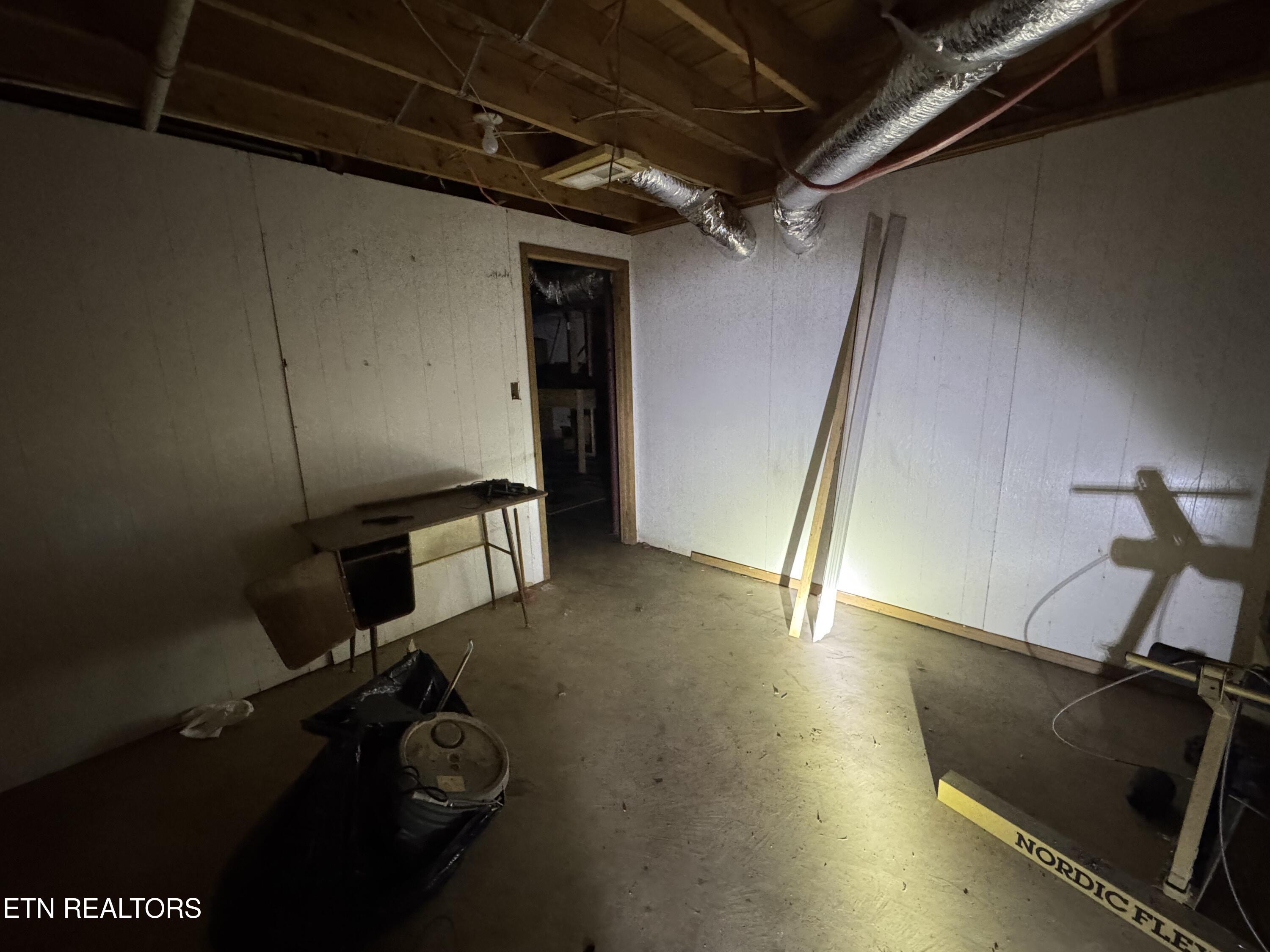 318 Ped Road Winfield, TN 37892 - Photo 31 of 36 IMG_3087