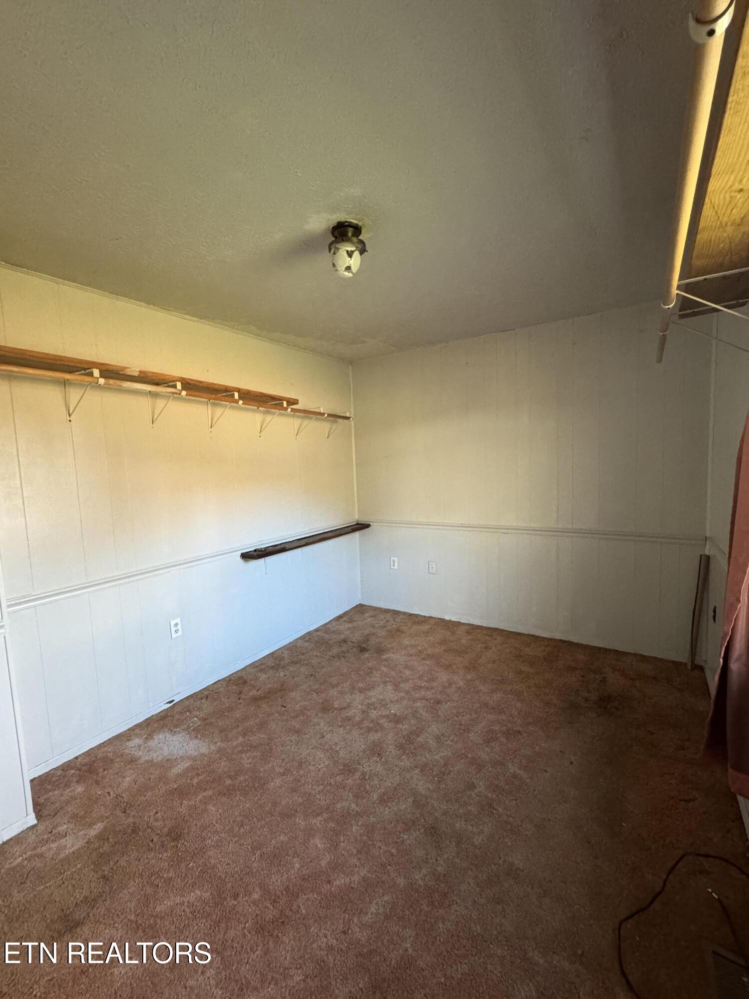 318 Ped Road Winfield, TN 37892 - Photo 7 of 36 IMG_3058