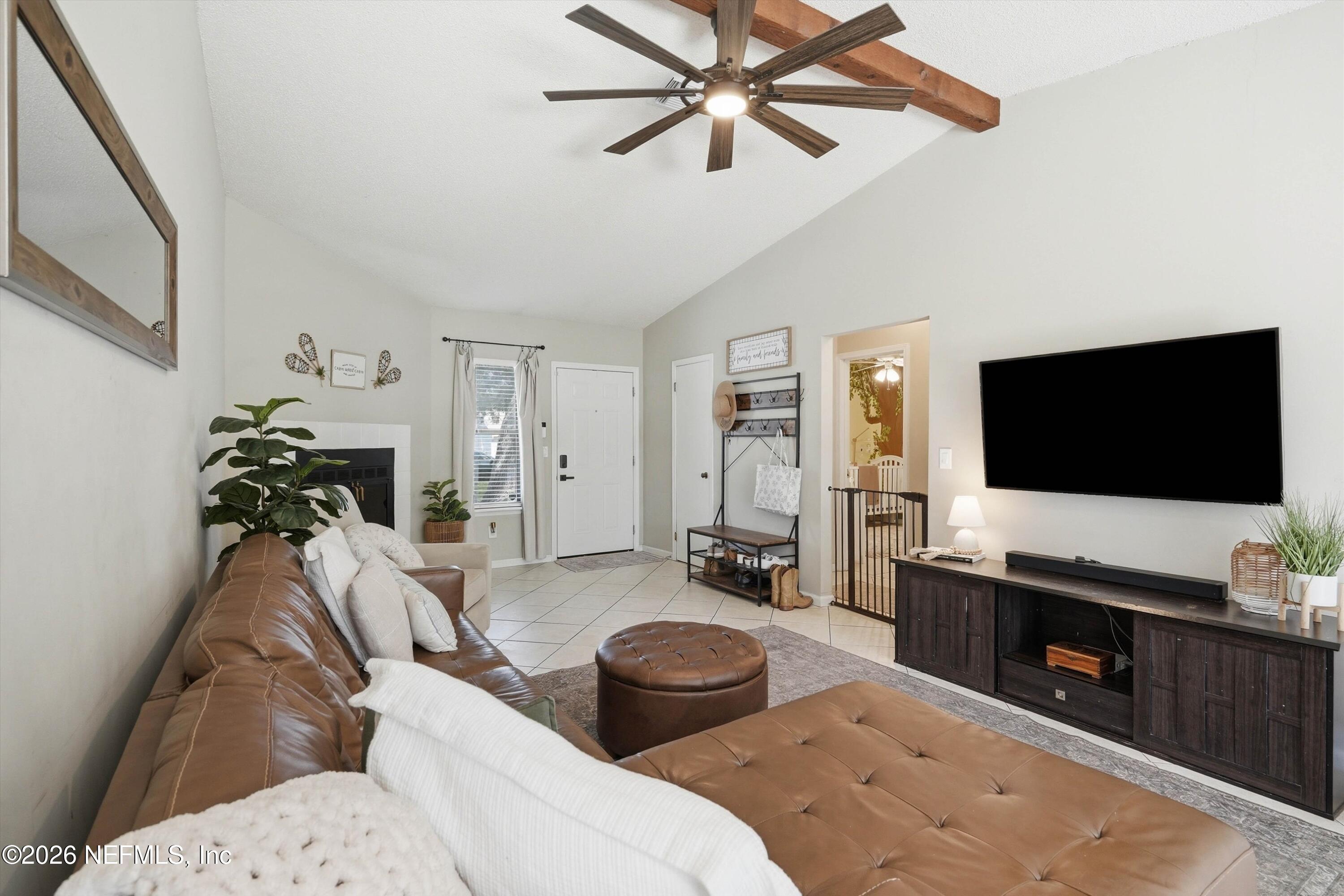 12768 Attrill Road Jacksonville, FL 32258 - Photo 10 of 32 10-Living Room