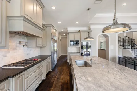 $1,749,000 | 6806 West Warwick Lake Lane, Spring, TX 77389