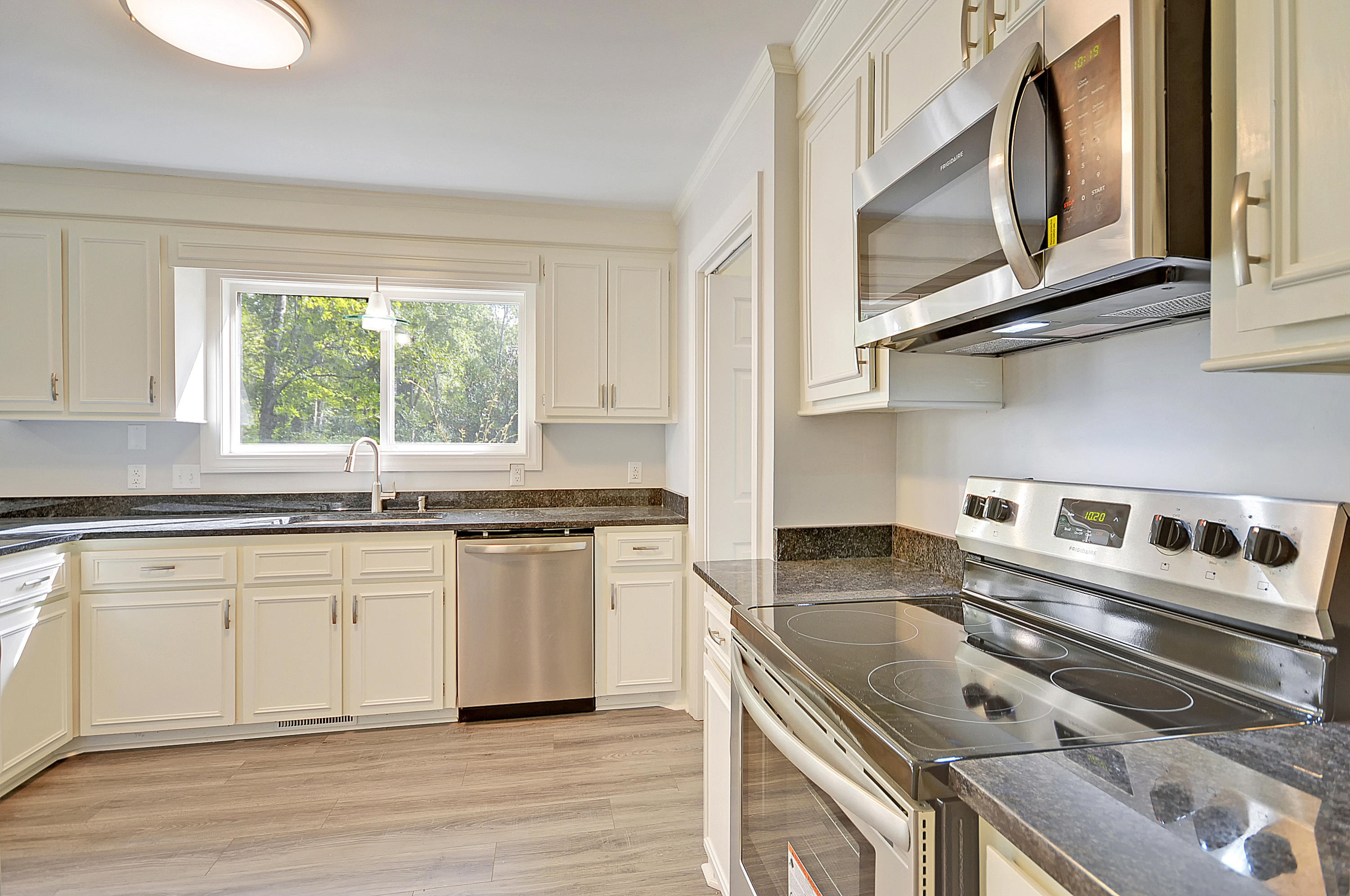 209 High Grove Road Summerville, SC 29485 - Photo 20 of 43 CREM_209 High Grove_020