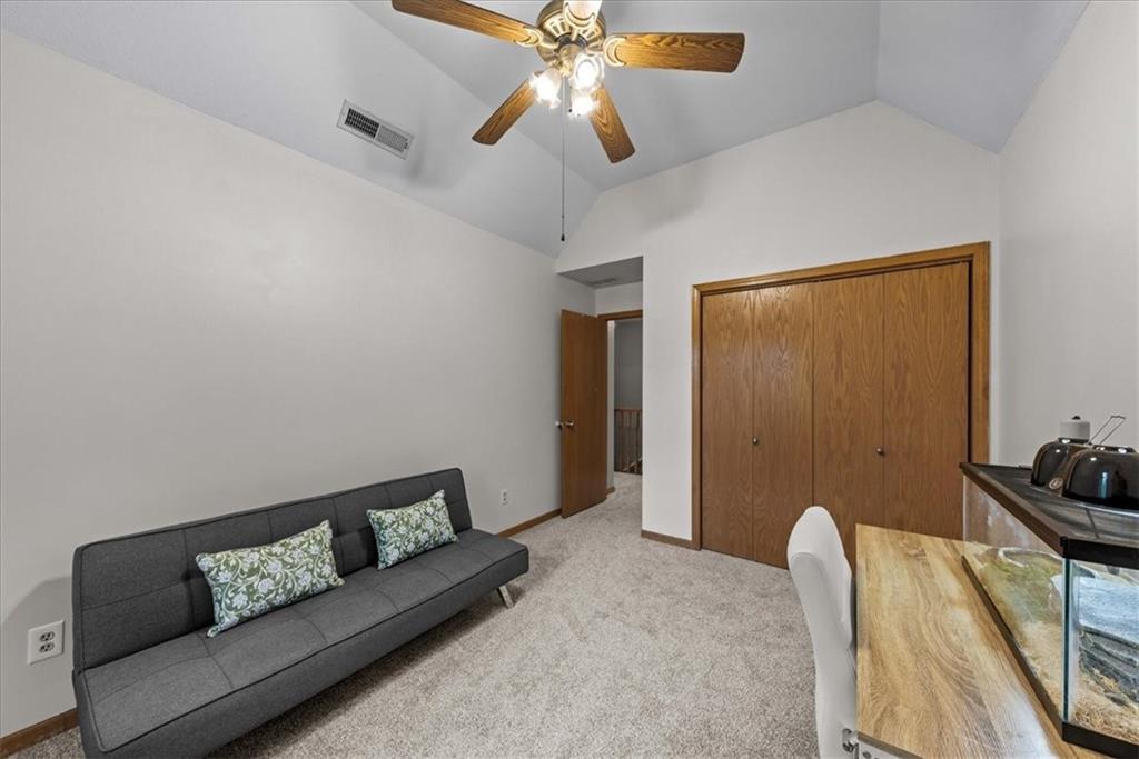 2717 Fenwick Road Lawrence, KS 66046 - Photo 19 of 28