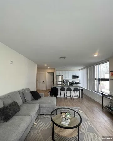 $2,150 | 519 Livingston Street, Unit 203, Norwood, NJ 07648