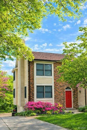 $252,000 | 5527 Pierre Court, St. Louis, MO 63128
