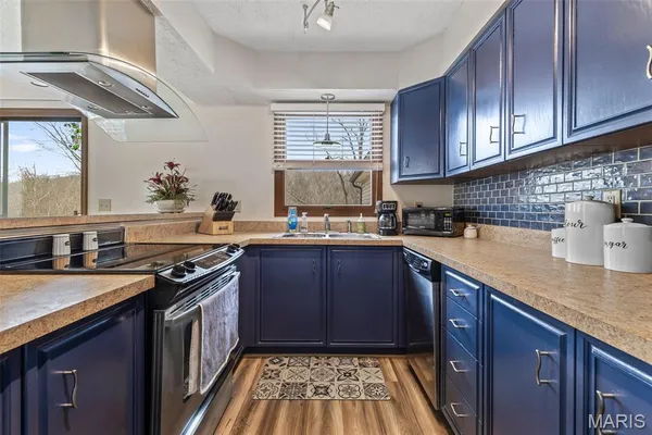 $255,000 | 5527 Pierre Court, St. Louis, MO 63128