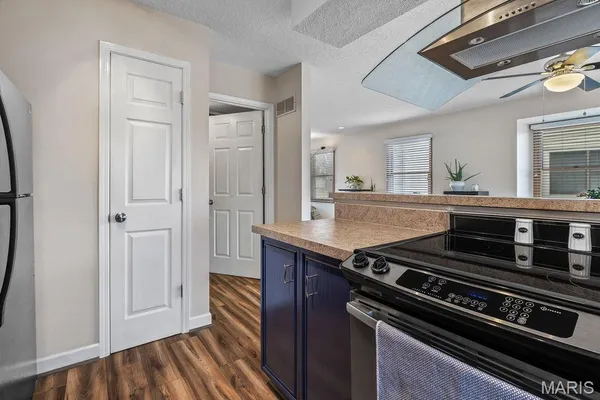 $255,000 | 5527 Pierre Court, St. Louis, MO 63128