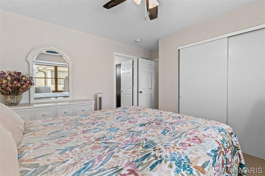 5527 Pierre Court St. Louis, MO 63128 - Photo 15 of 34