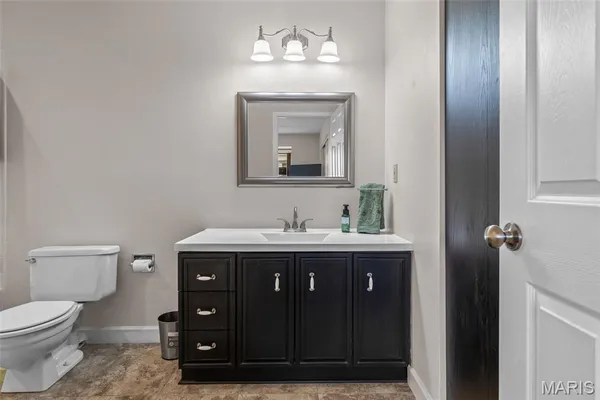 $255,000 | 5527 Pierre Court, St. Louis, MO 63128