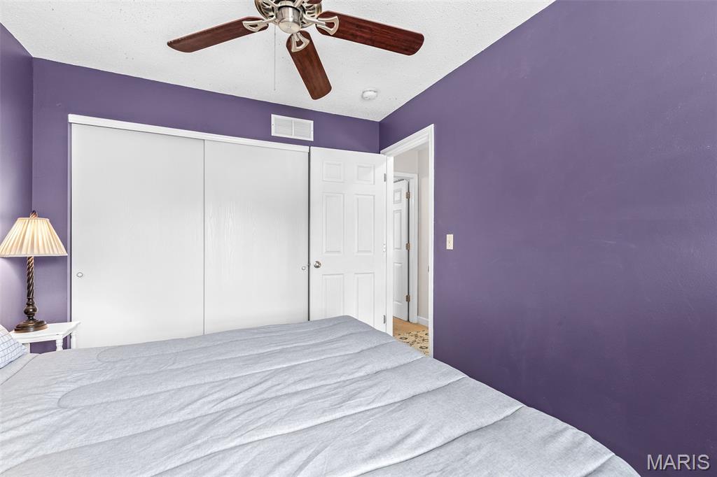 5527 Pierre Court St. Louis, MO 63128 - Photo 19 of 34