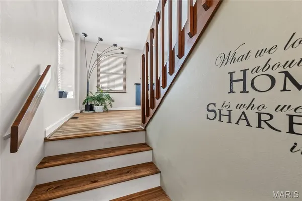 $255,000 | 5527 Pierre Court, St. Louis, MO 63128